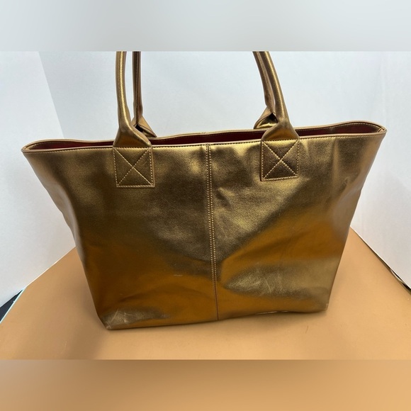 GAP Handbags - GAP tote bag metallic gold